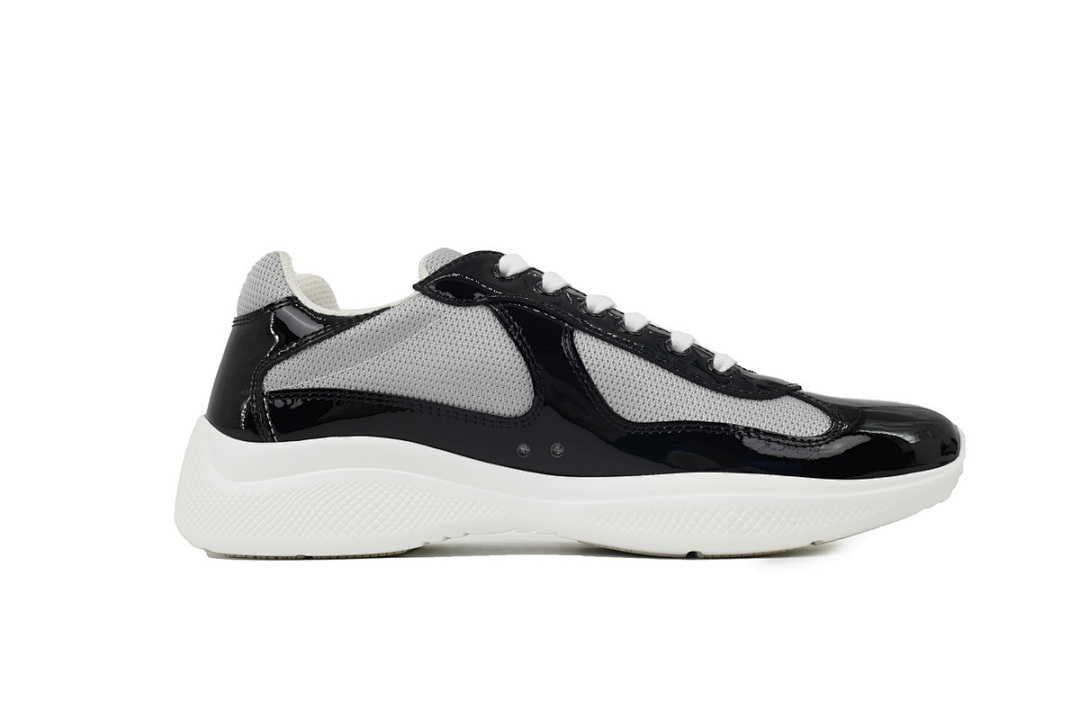 Prada Noir et Blanc