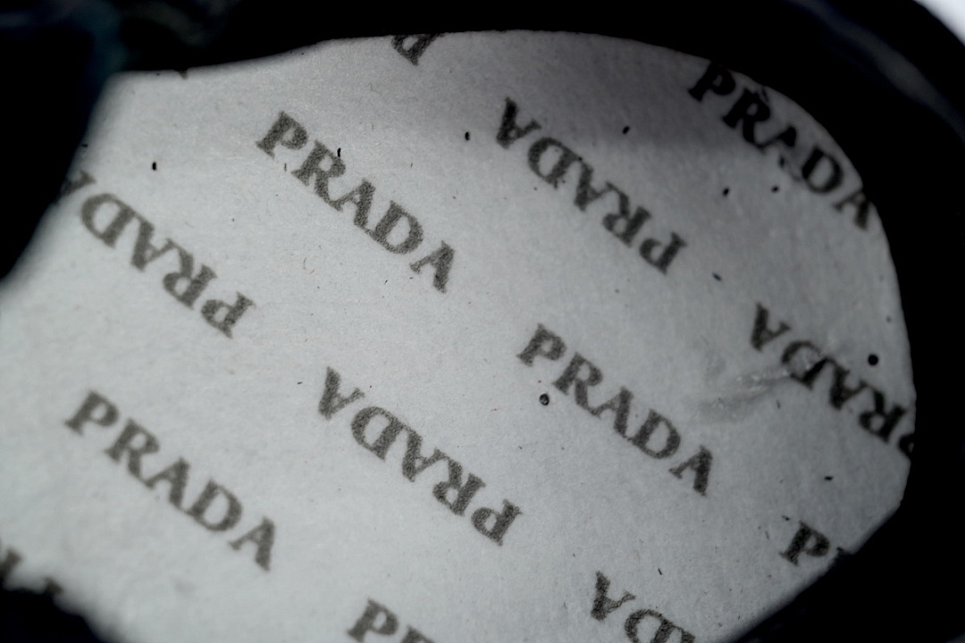 Prada Collapse Noir