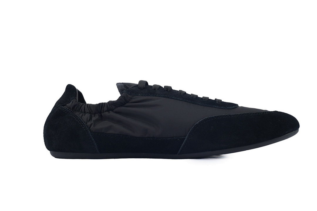 Prada Collapse Noir