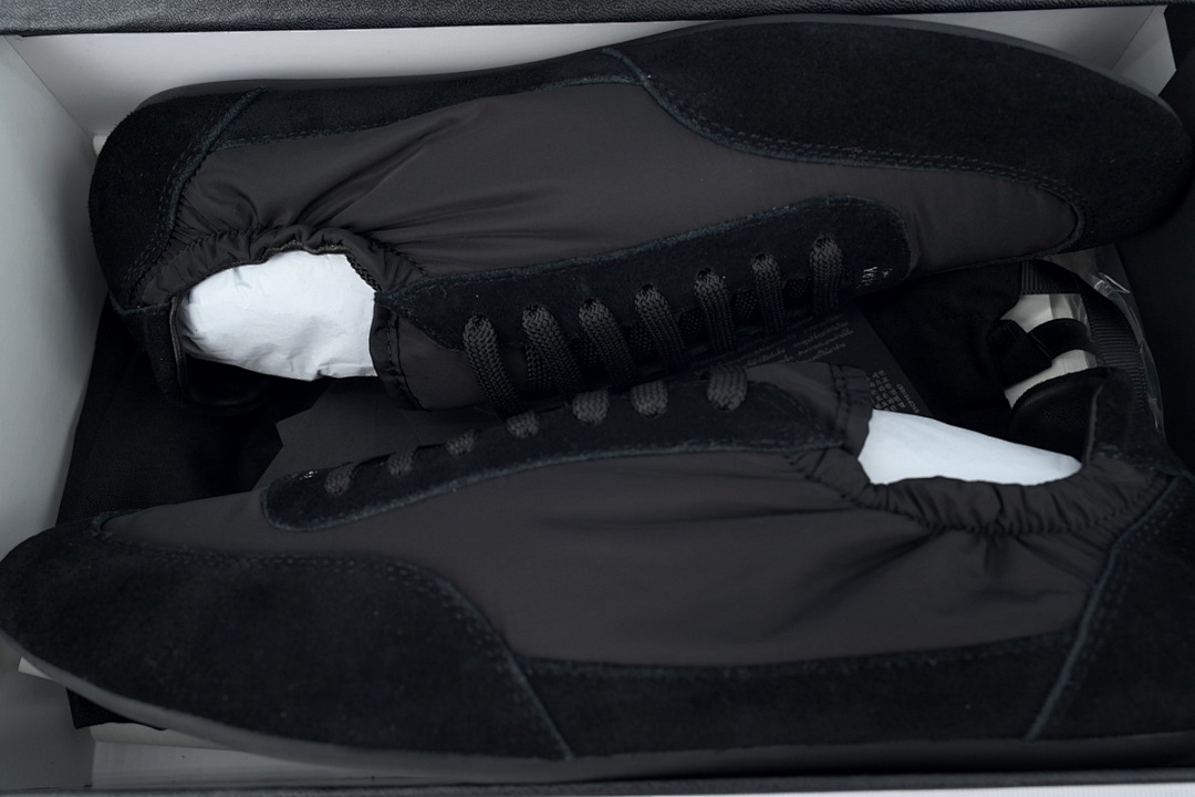 Prada Collapse Noir