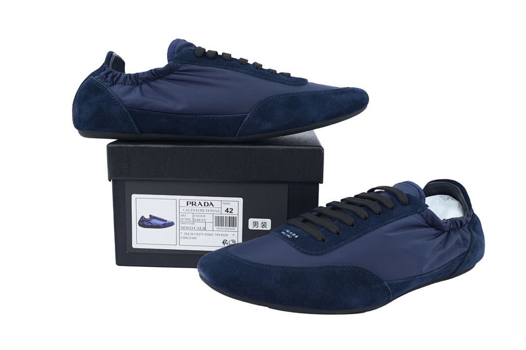 Prada Collapse azul oscuro