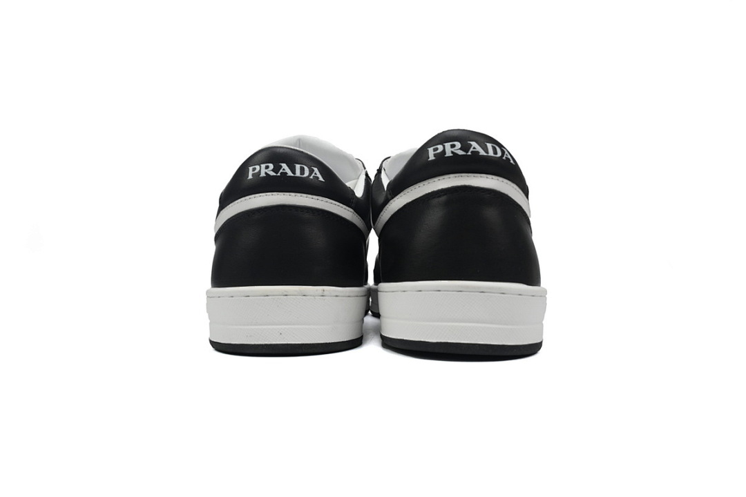 Tênis Prada Downtown de cano baixo, preto e branco