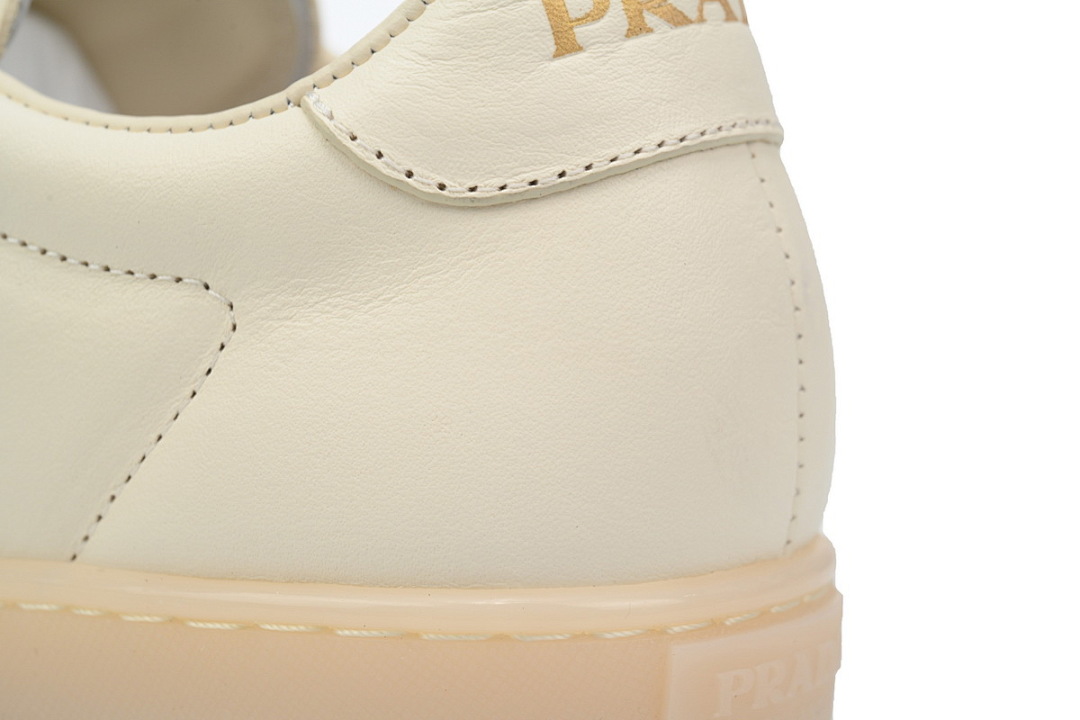 Baskets basses Prada Downtown, blanc riz