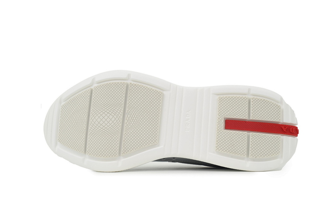 Prada Gris Off-White