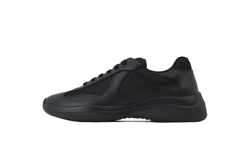 Zapatillas Prada totalmente negras