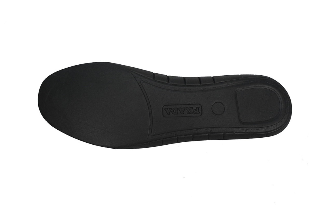 Baskets Prada noires et grises