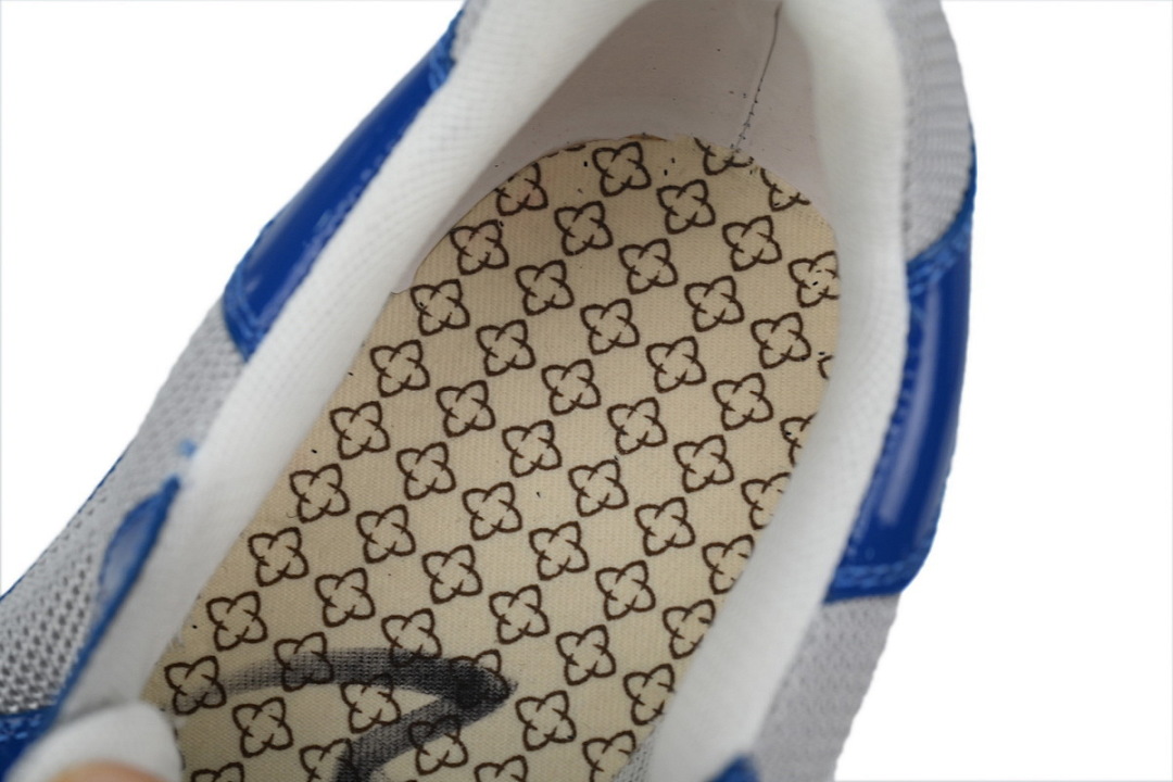 Baskets Prada bleues