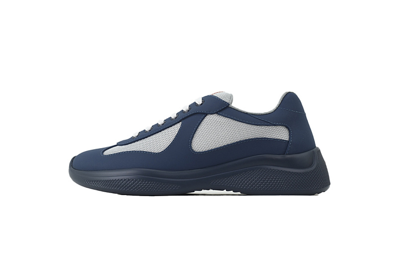 Zapatillas Prada en azul carbón