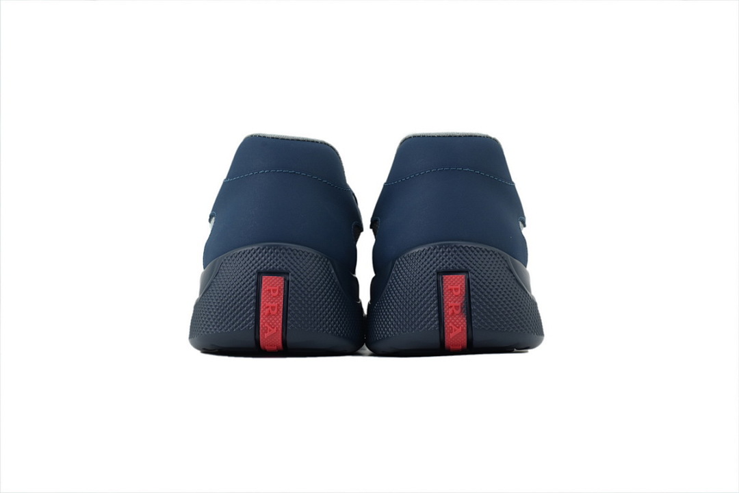 Zapatillas Prada en azul carbón