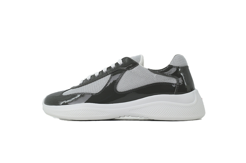 Zapatillas Prada en gris carbón
