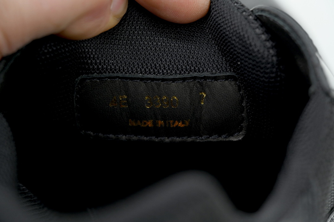 Zapatillas Prada Mirror, totalmente negras