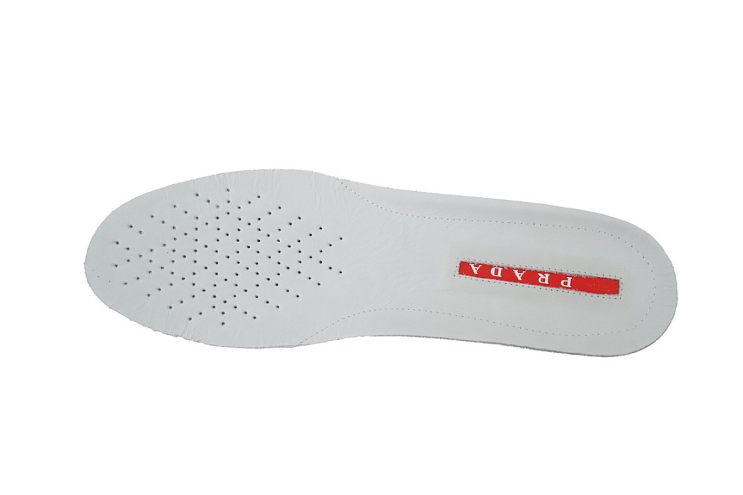 Zapatillas Prada rojas