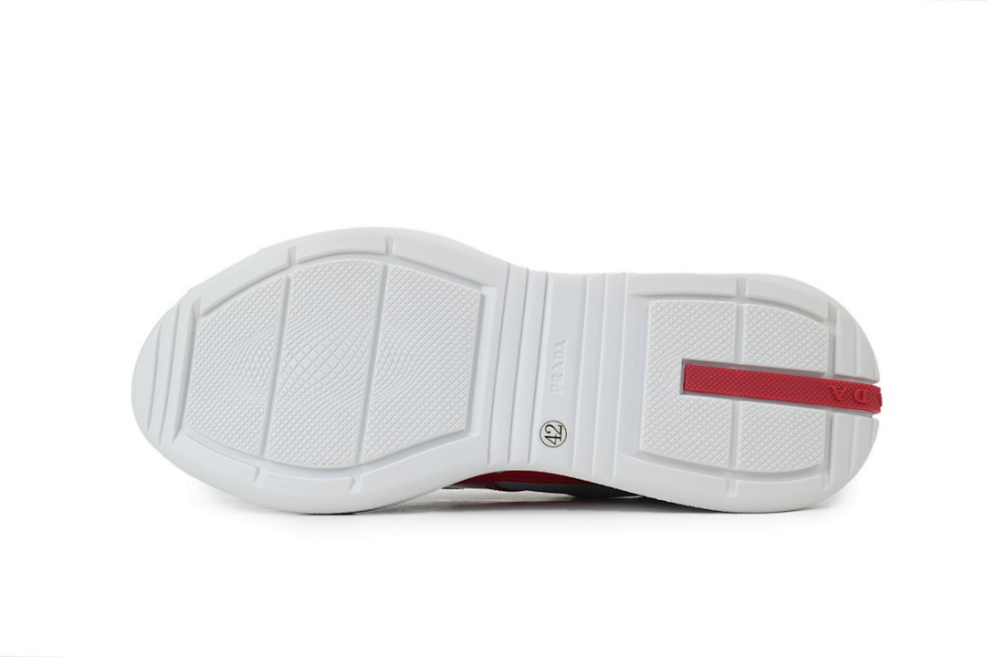 Zapatillas Prada rojas