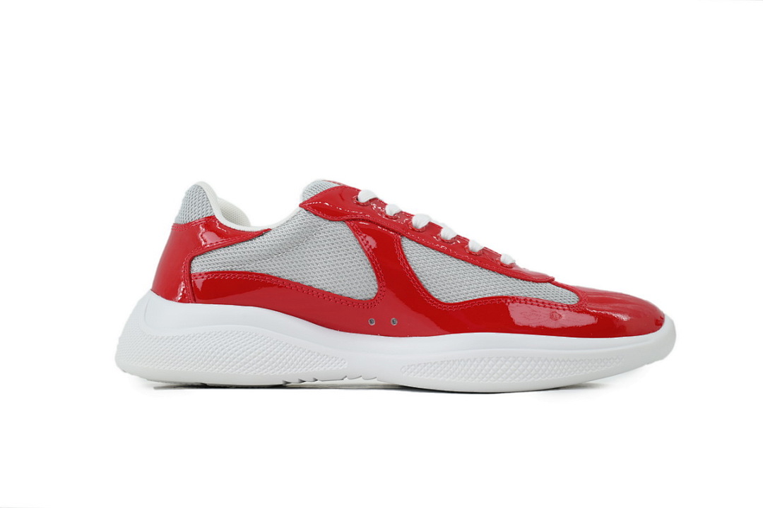 Zapatillas Prada rojas