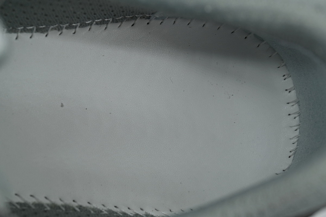 Zapatillas Prada de goma, negro carbón