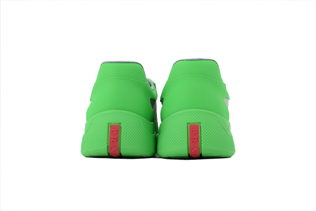 Zapatillas Prada de goma en verde fluorescente