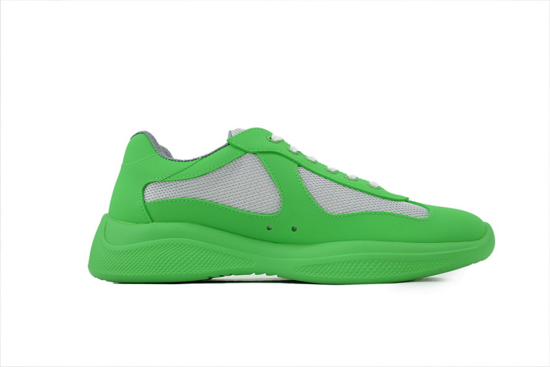 Zapatillas Prada de goma en verde fluorescente
