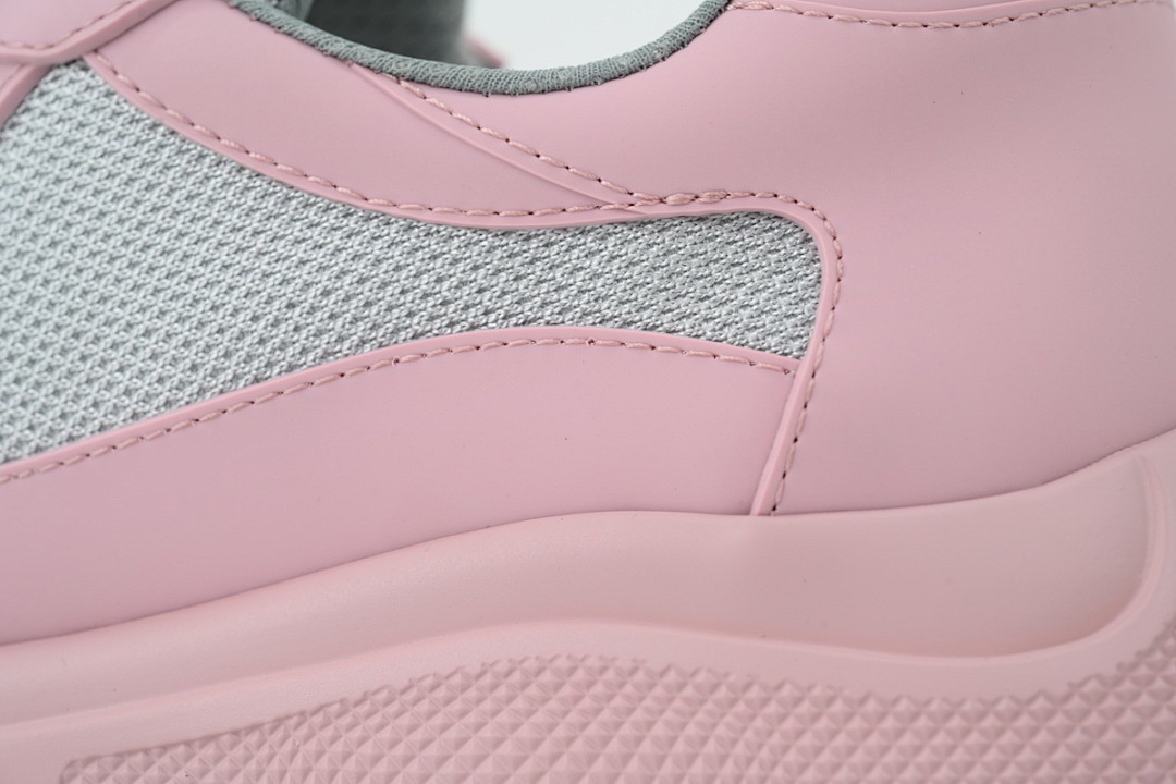 Tênis Prada de borracha rosa