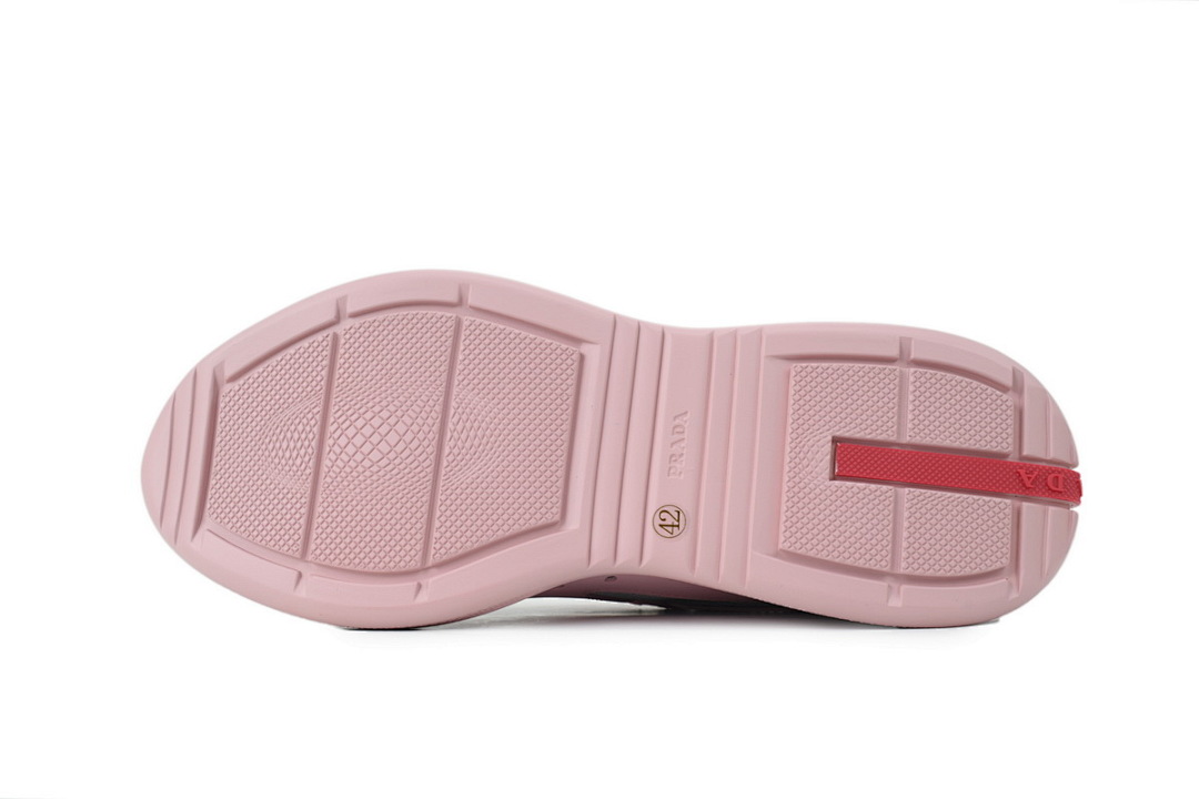 Tênis Prada de borracha rosa
