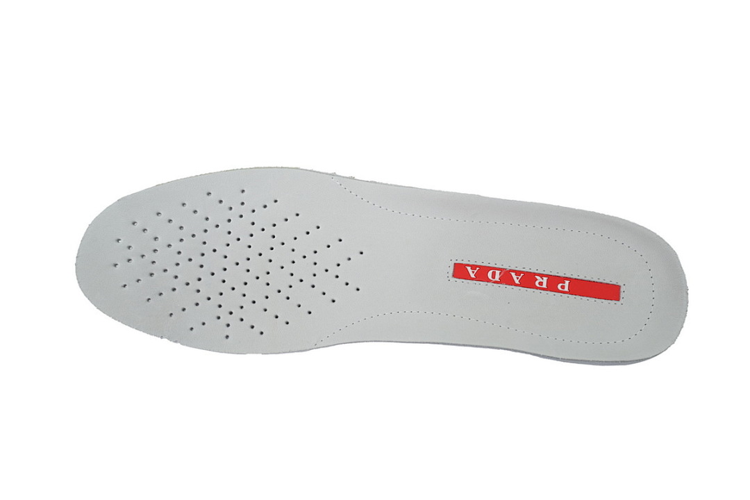 Baskets Prada en caoutchouc rouge