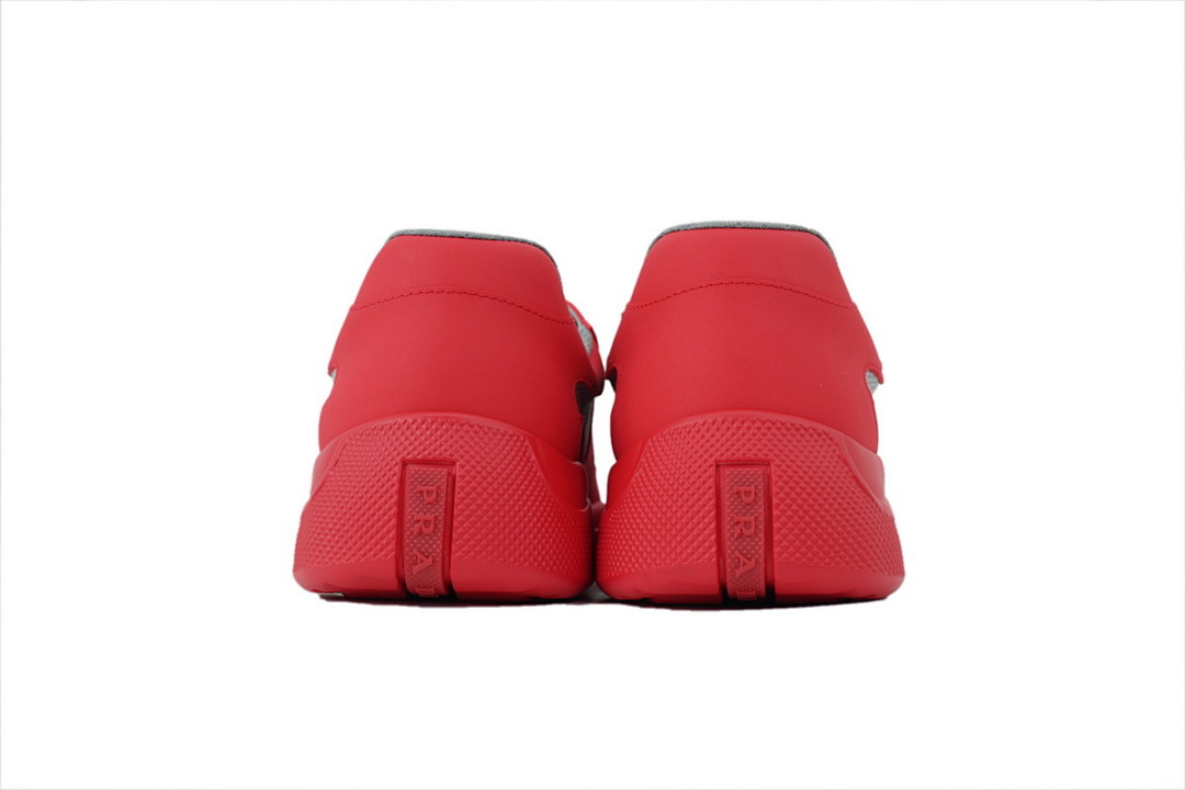 Baskets Prada en caoutchouc rouge
