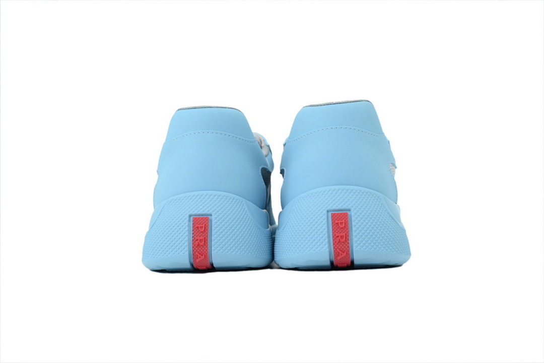 Baskets Prada en caoutchouc bleu ciel
