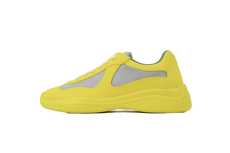 Zapatillas Prada de goma amarillas