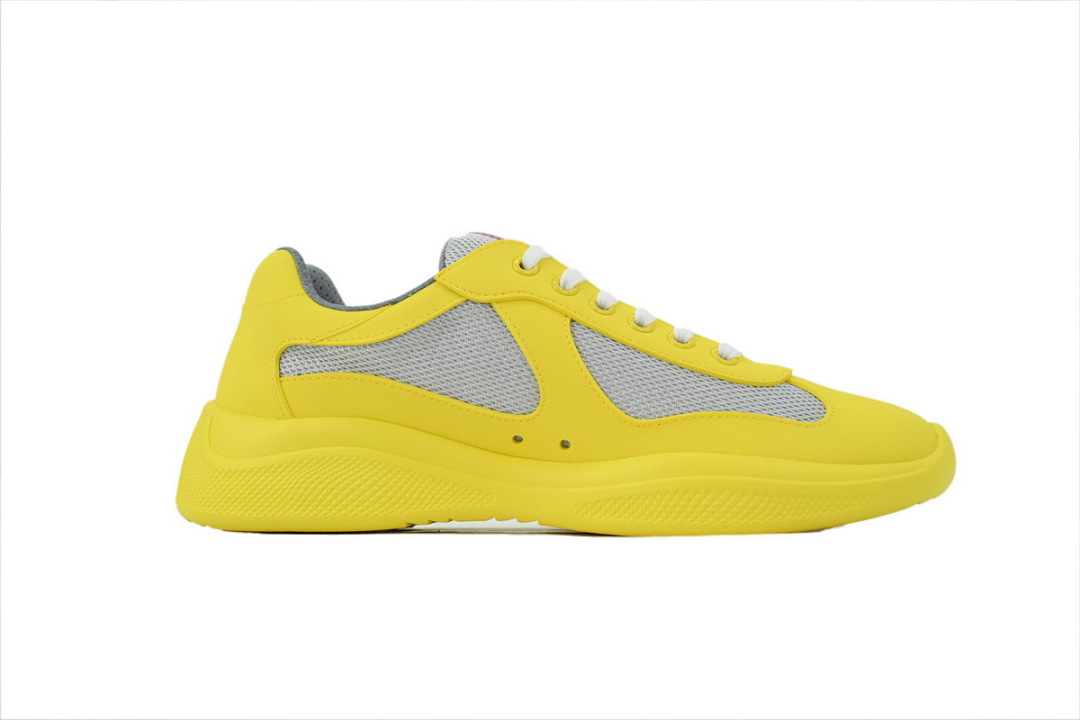 Zapatillas Prada de goma amarillas