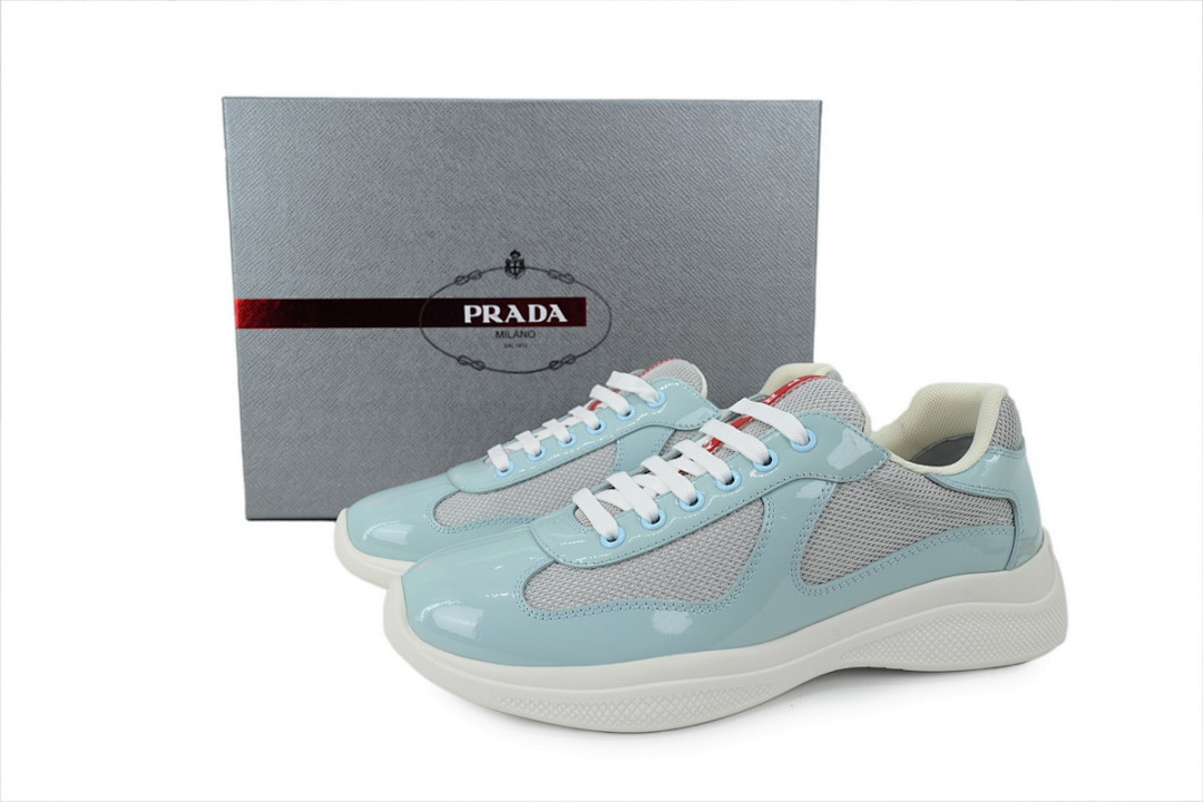 Tênis Prada azul-celeste