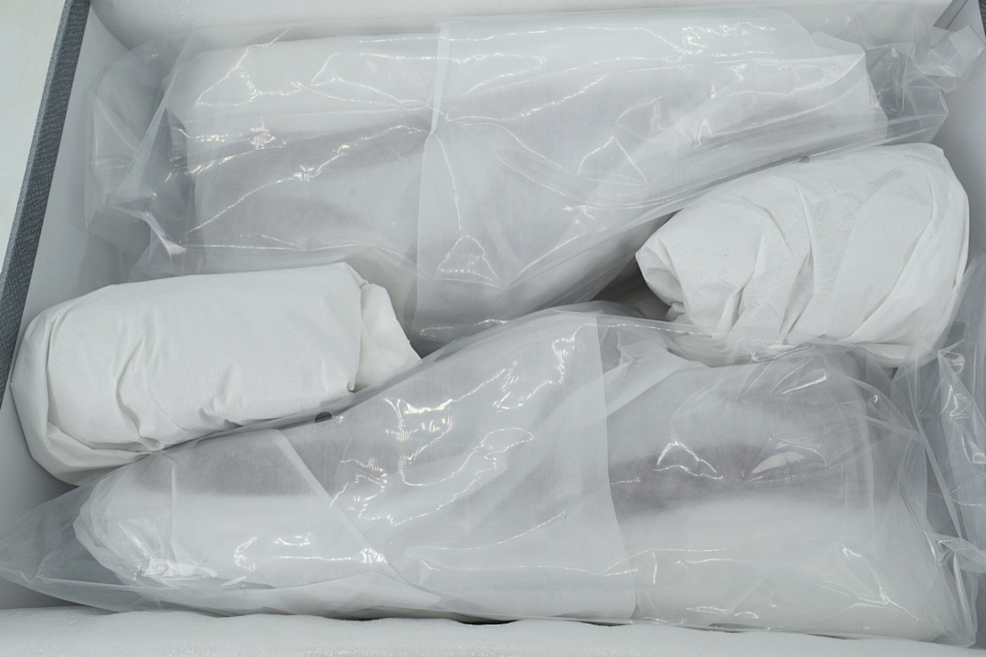 Zapatillas Prada rojo vino