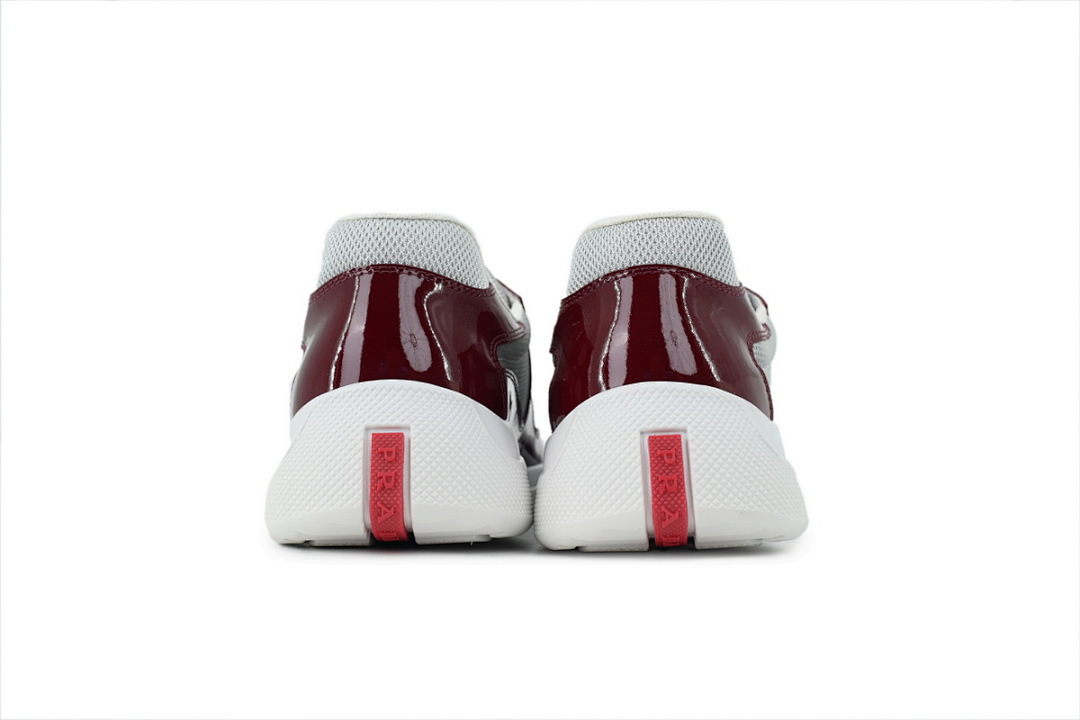 Zapatillas Prada rojo vino