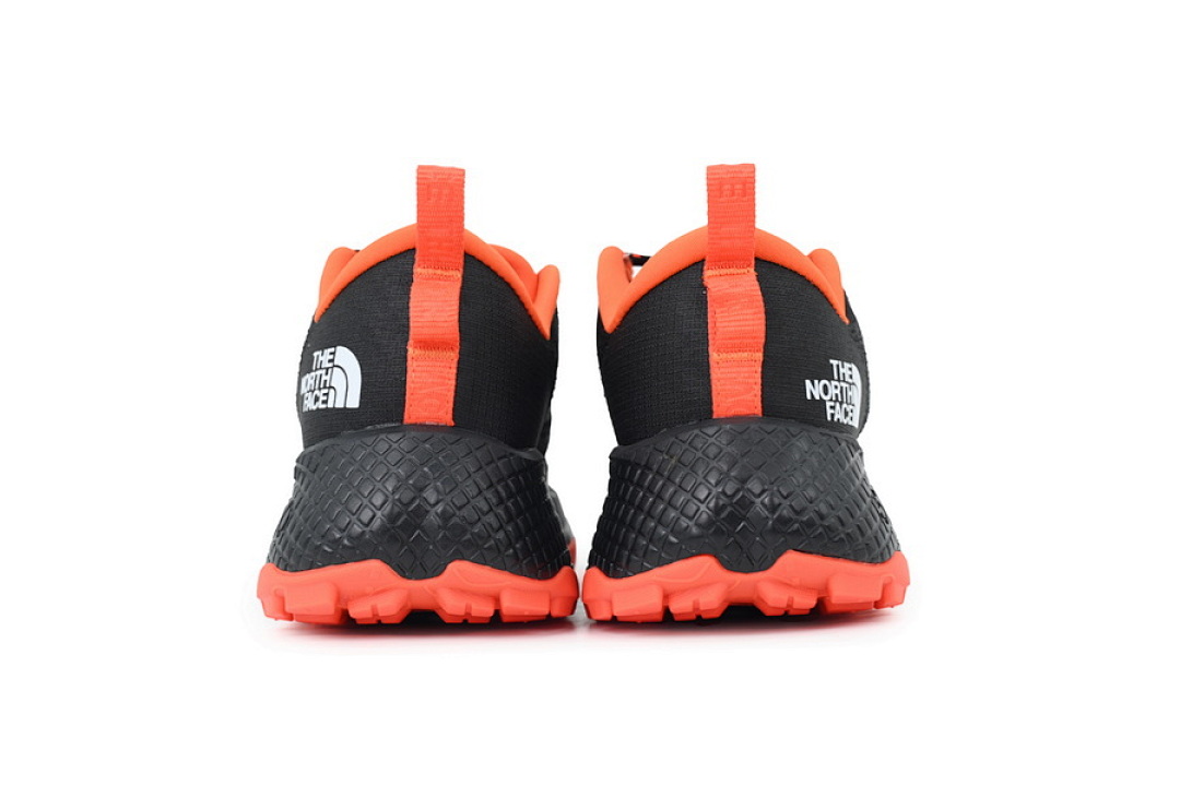 THE NORTH FACE Altamesa 500 Black Orange Red