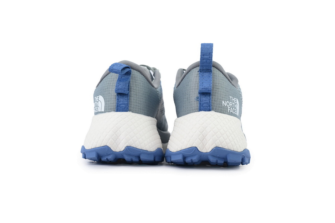 THE NORTH FACE Altamesa 500 Grey