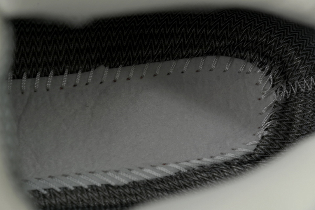 The North Face Offtrail Mid GTX Light Grey White Grey NF0A8A8EUS4-075