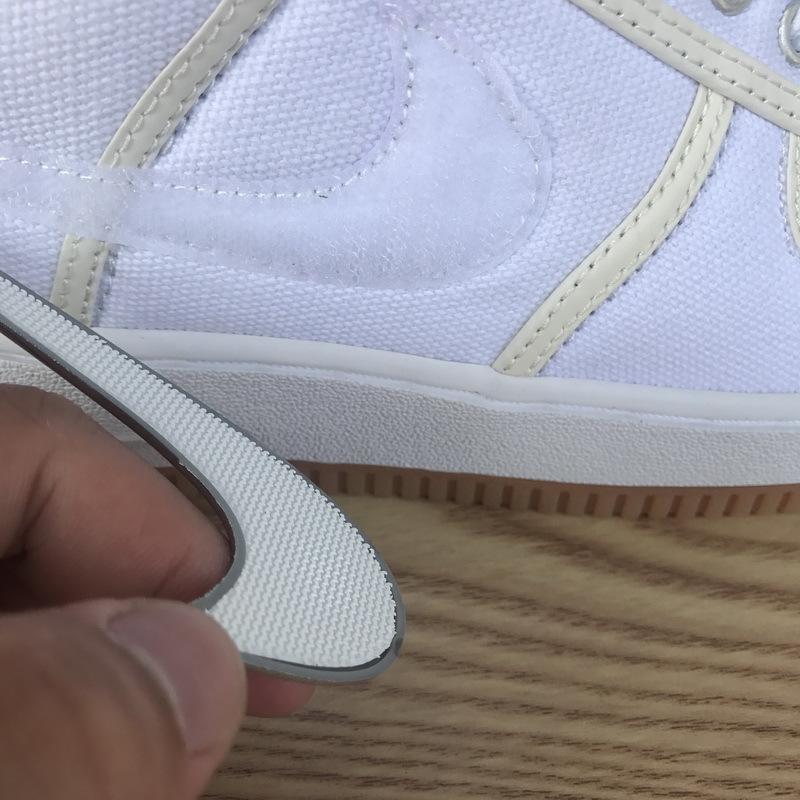 Travis Scott Nike Air Force 1 AQ4211-100 