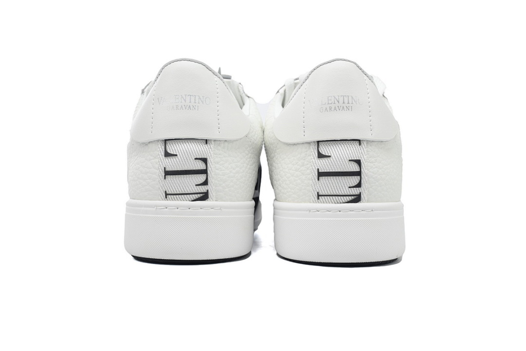 Valentino Garavani VL7N Low Sneakers White Black