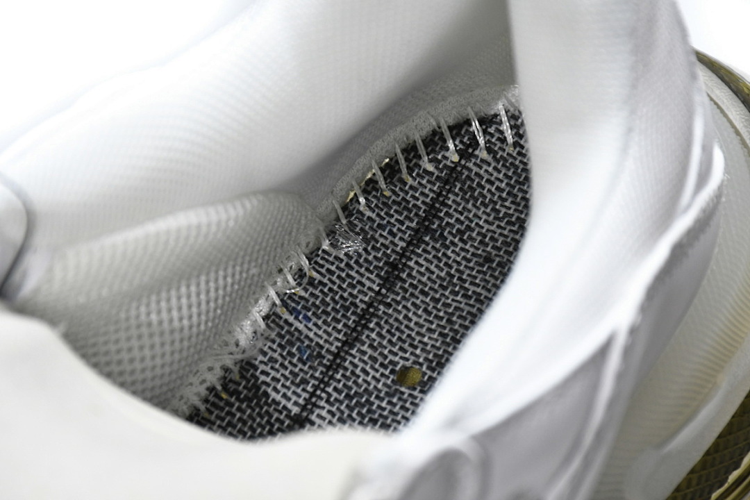 W0901 9001 Balenciaga Triple S Blanc Carbon Ash