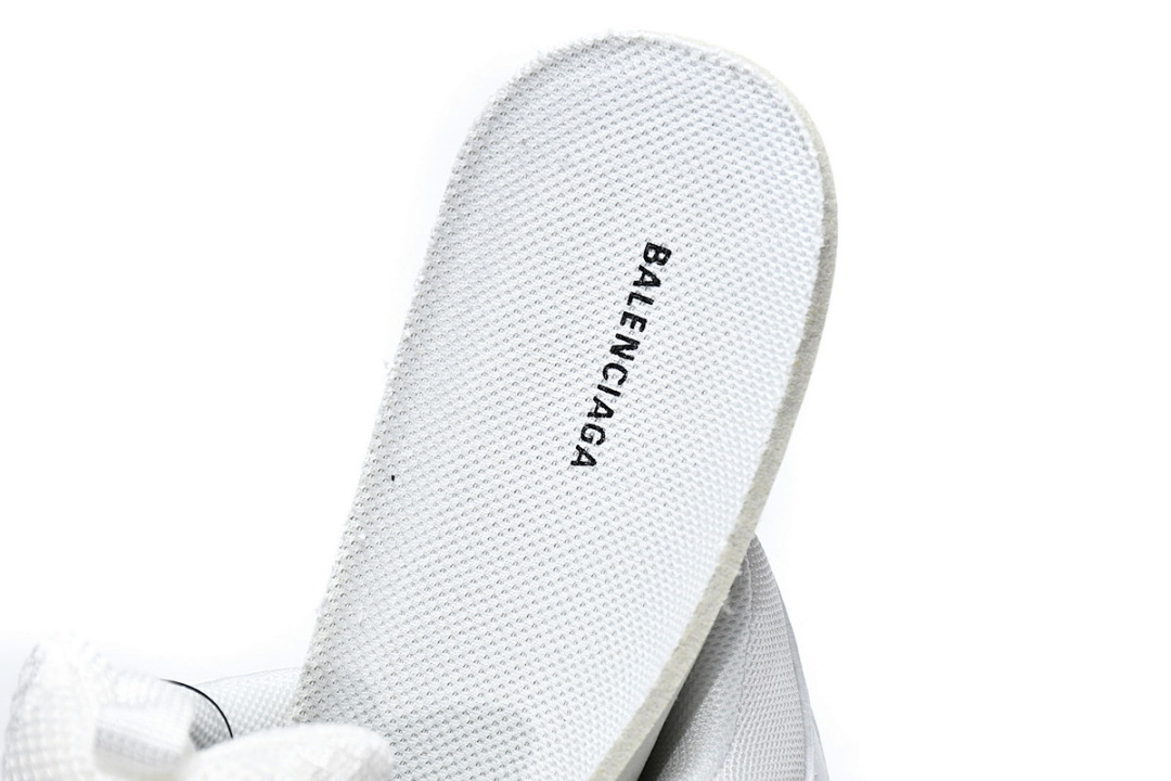 W0901 9001 Balenciaga Triple S Blanc Carbon Ash