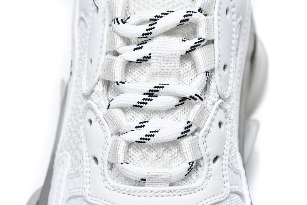 W0901 9001 Balenciaga Triple S Blanc Carbon Ash