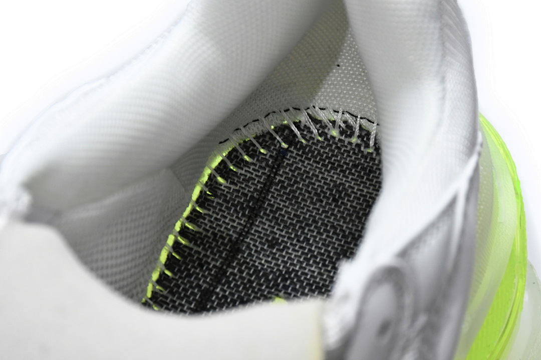 W0901 9010 Balenciaga Triple S Branco Verde