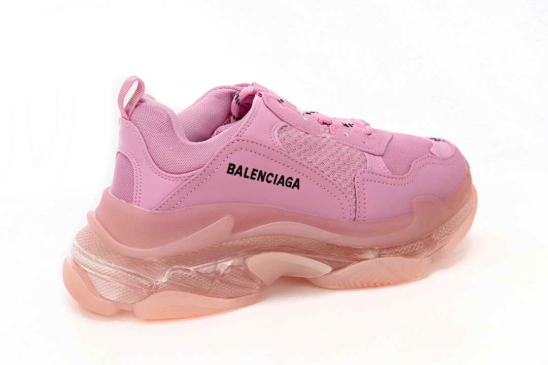 W09O1 3820 Balenciaga Triple S rose