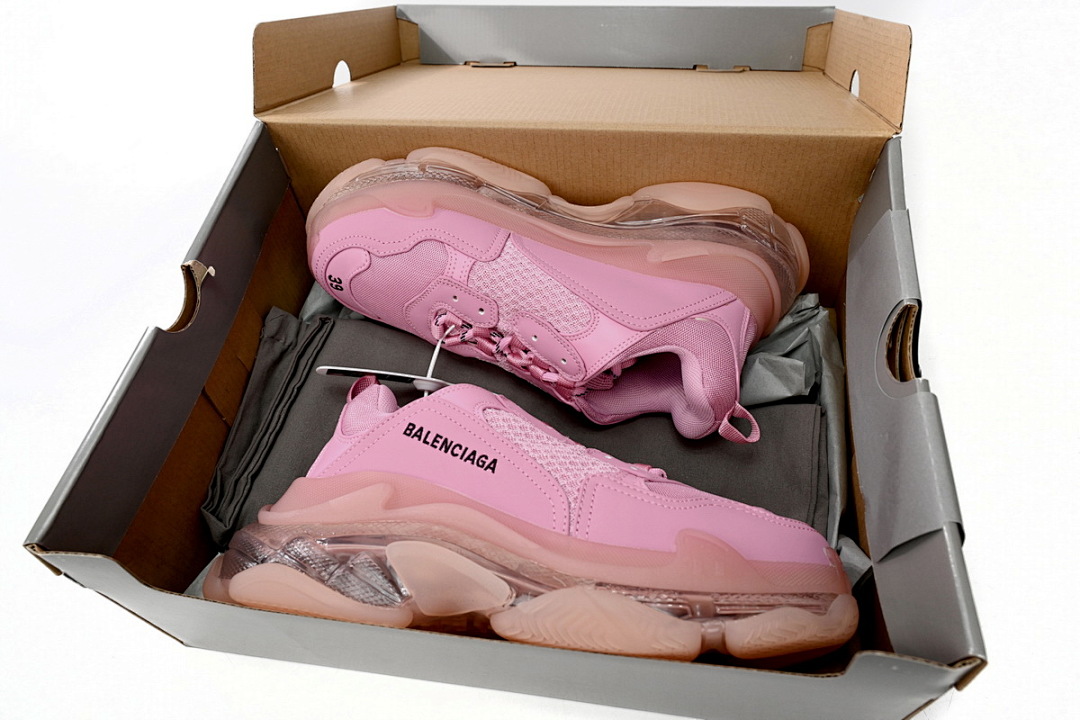 W09O1 3820 Balenciaga Triple S rose