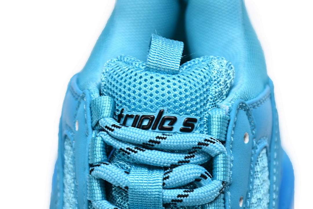 W09O1 9008 Balenciaga Triple S Cyanine