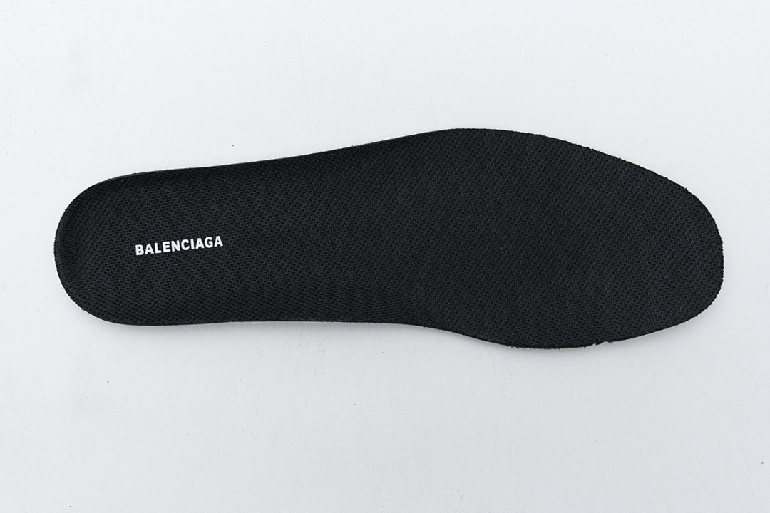 W09O1 Balenciaga Triple S Blanc Lait Noir