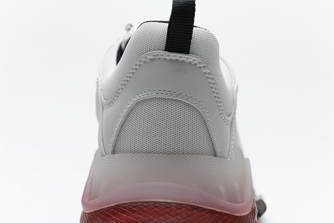 W09O1 Balenciaga Triple S Blanc Lait Noir