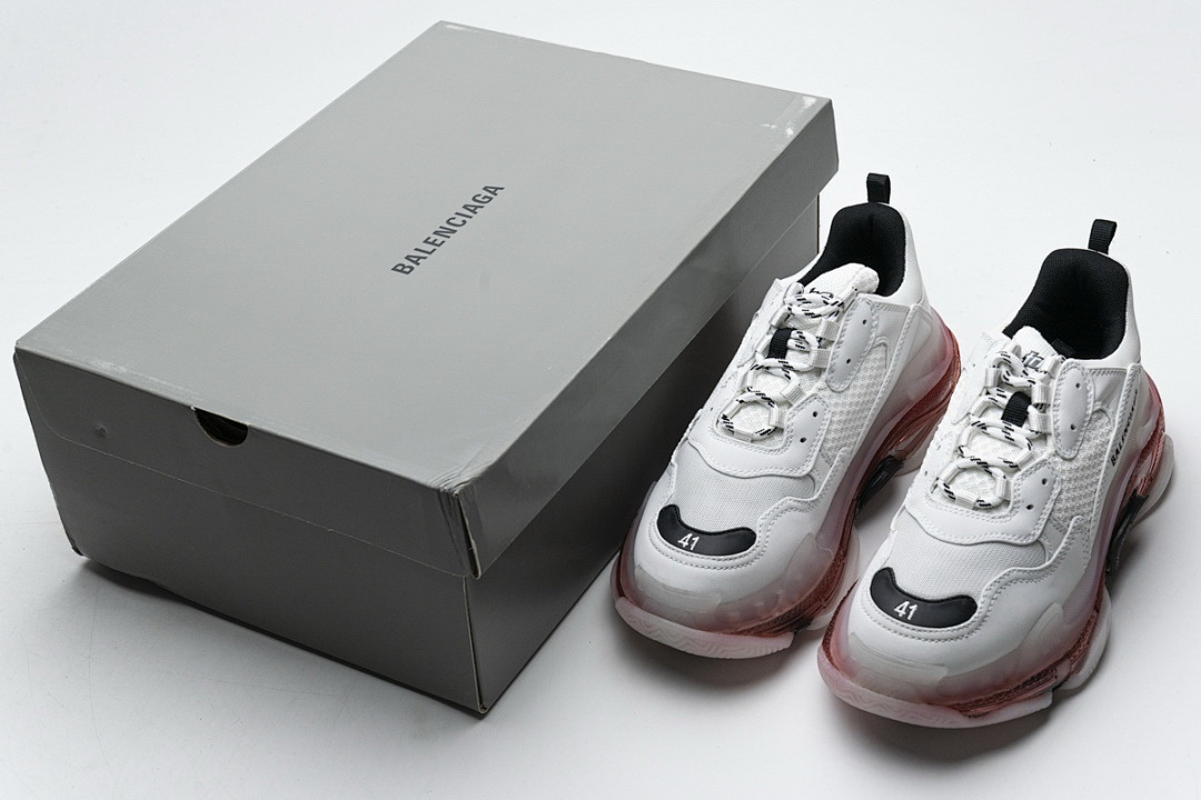 W09O1 Balenciaga Triple S Blanc Lait Noir