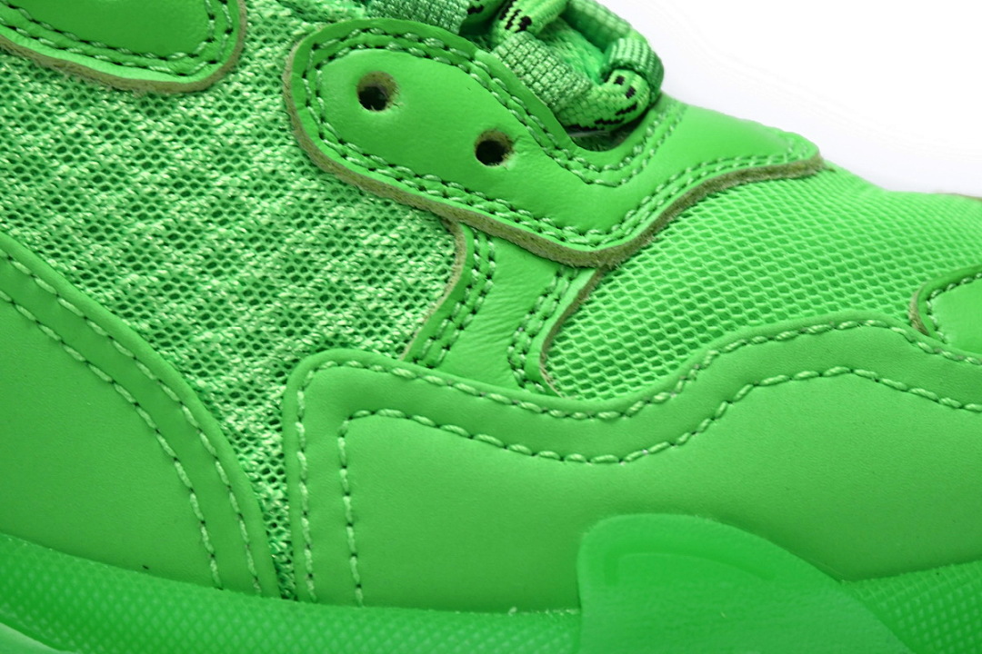 W09OL 3801 Balenciaga Triple S Verde Fluorescente