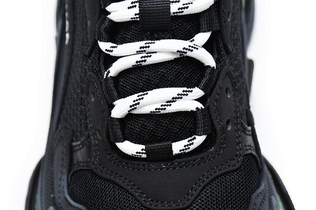 W09ON 1047 Balenciaga Triple S Negro y verde