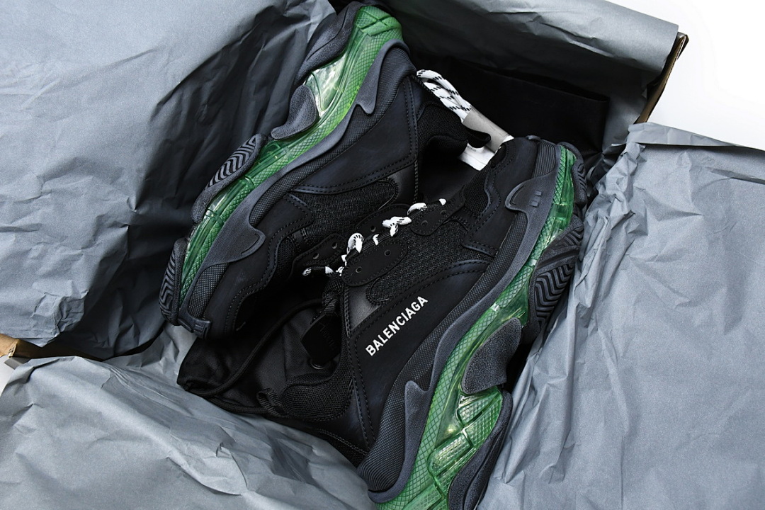 W09ON 1047 Balenciaga Triple S Negro y verde