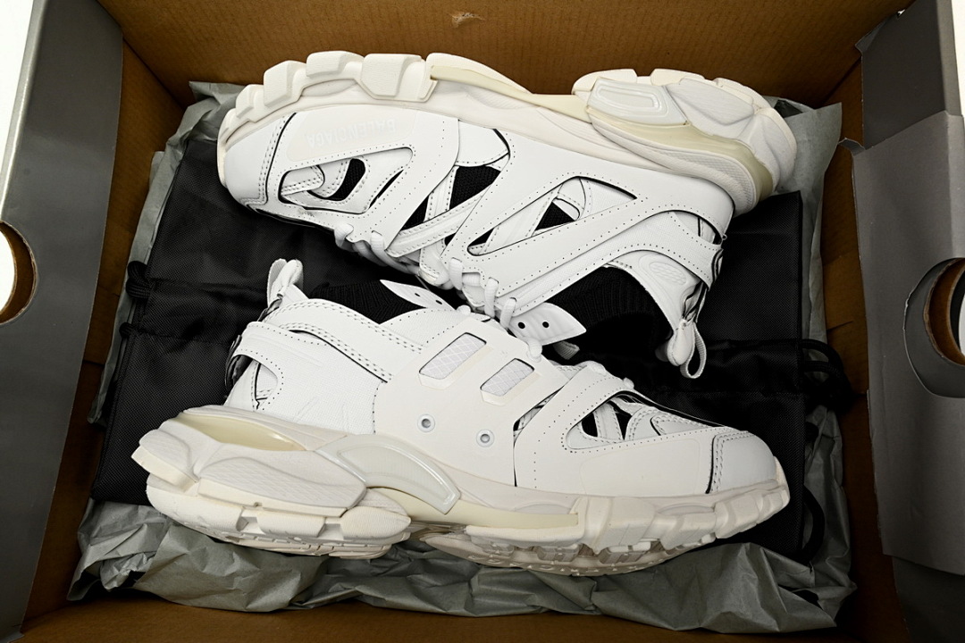 W3SKC 9010 Balenciaga Tess S